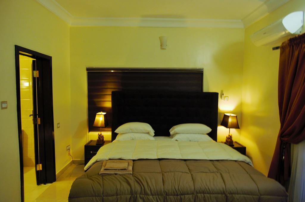 Gemini Place Apartments Lagos Szoba fotó